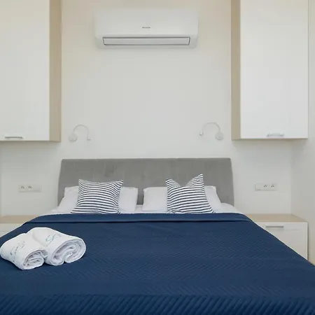 Blue Bien Apartment Rewal